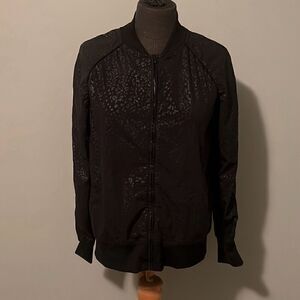 Gap Fit Women's Black Leopard Print Long Sleeve Full Zip Jacket Size XS